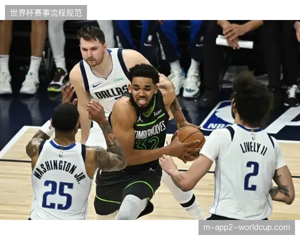 卡尔-安东尼·唐斯的加盟极大提升了尼克斯的进攻，其季后赛个人效率仅次于文班亚马